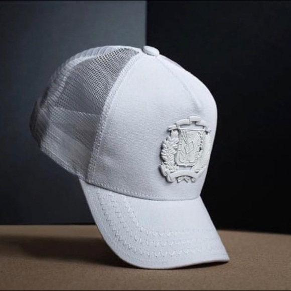 Dominican flag trucker Hat - Picture 1 of 3